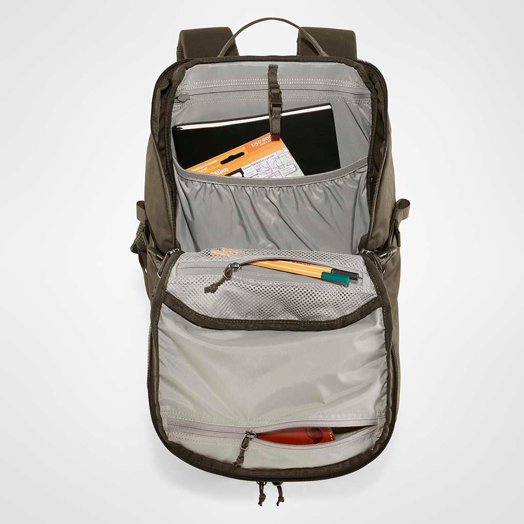 Singi 28 Fjällräven F23320-221 Backpacks 28L / Clay