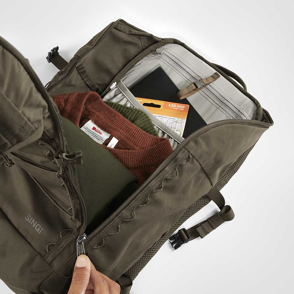 Singi 28 Fjällräven F23320-221 Backpacks 28L / Clay