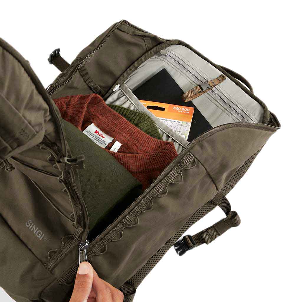 Singi 28 Fjällräven F23320-633 Backpacks 28L / Dark Olive