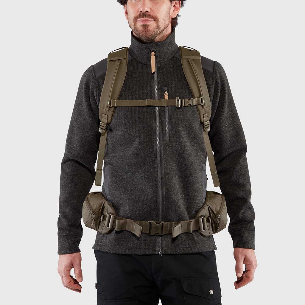 Singi 28 Fjällräven F23320-633 Backpacks 28L / Dark Olive