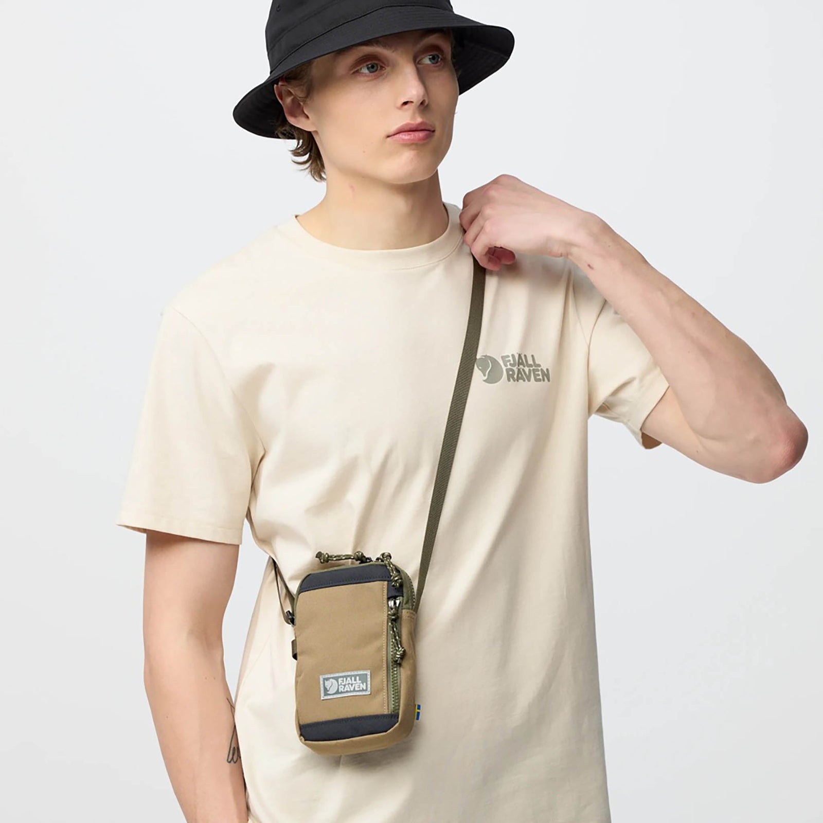Vardag Pocket Fjällräven F23200338-354-228-OS Crossbody Bags 1.5L / Poppy Pink Khaki Dust