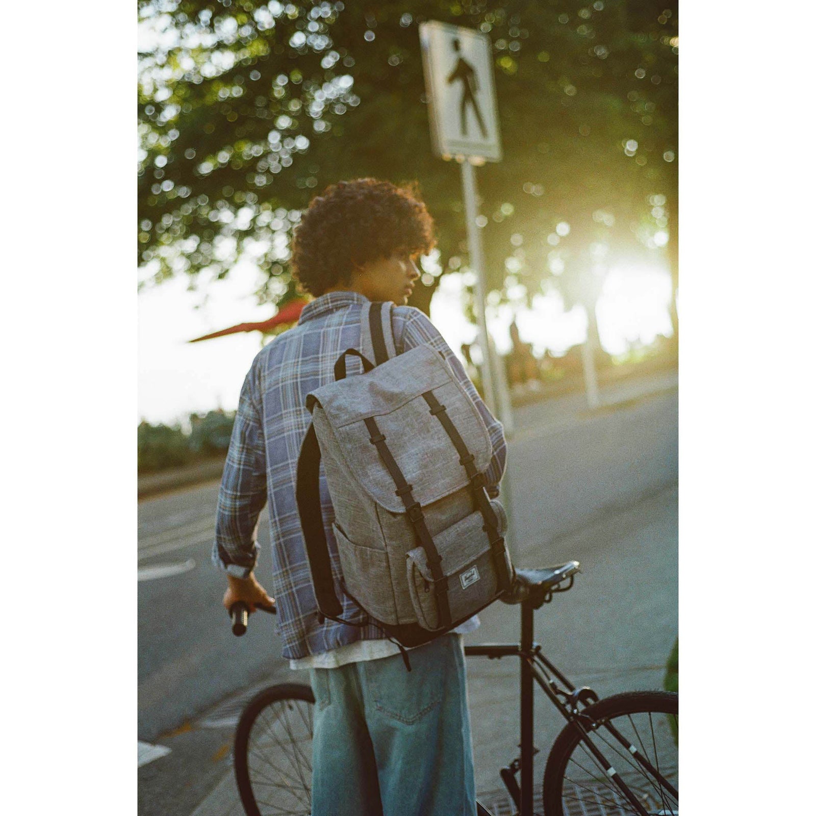 Herschel Little America Backpack Herschel Supply Co. 11390-07391-OS Backpacks 30L / Black Diamond/Black