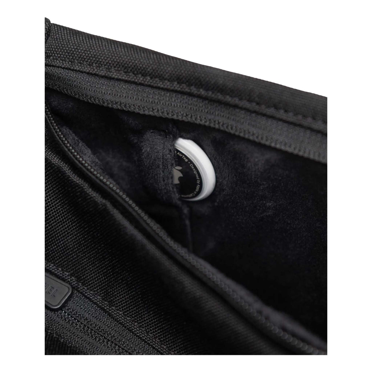 Kaslo Tote Tech Herschel Supply Co. 11655-00001-OS Tote Bags 23L / Black