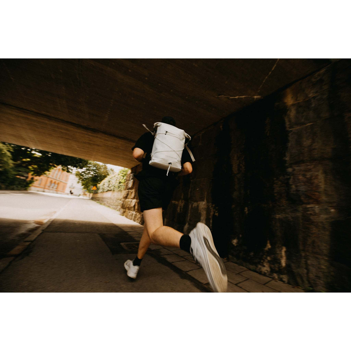 Spin Bag 18L Kilometer Studios KSPN-18WH-02 Backpacks 18L / White