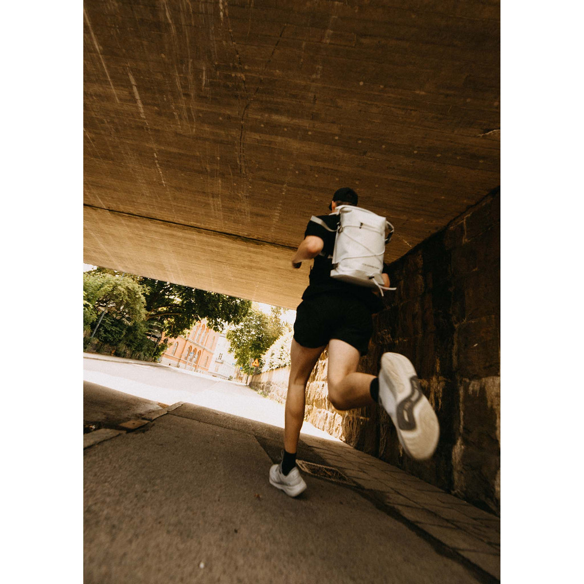 Spin Bag 18L Kilometer Studios KSPN-18WH-02 Backpacks 18L / White