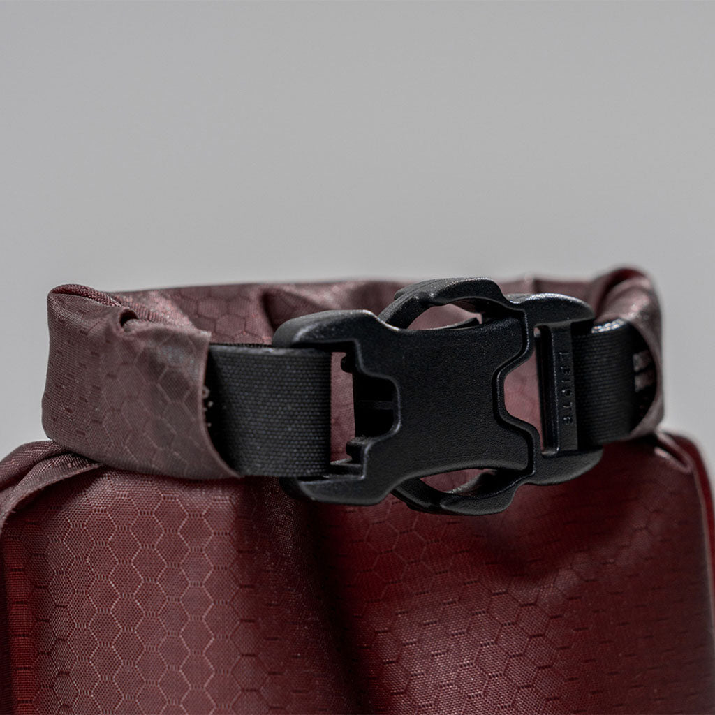 FlatPak Soap Bar Case Matador MATFPS1001R Washbags One Size / Garnet