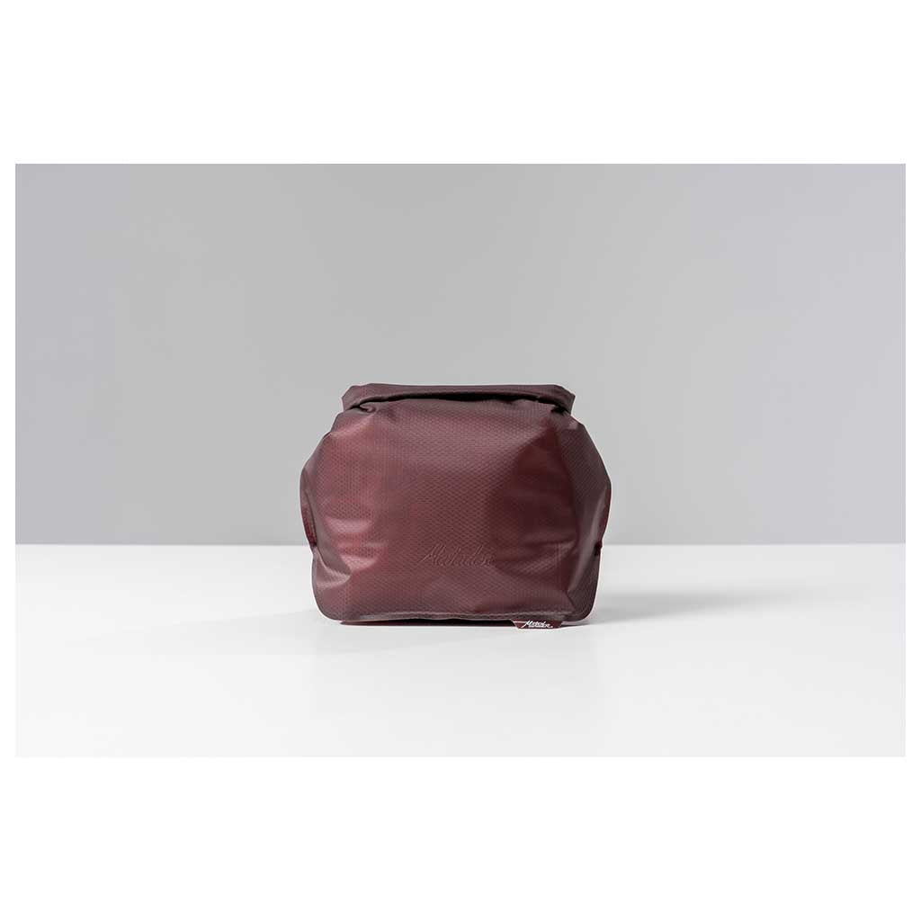 FlatPak Zipper Toiletry Case Matador MATFPZ001R Washbags One Size / Garnet