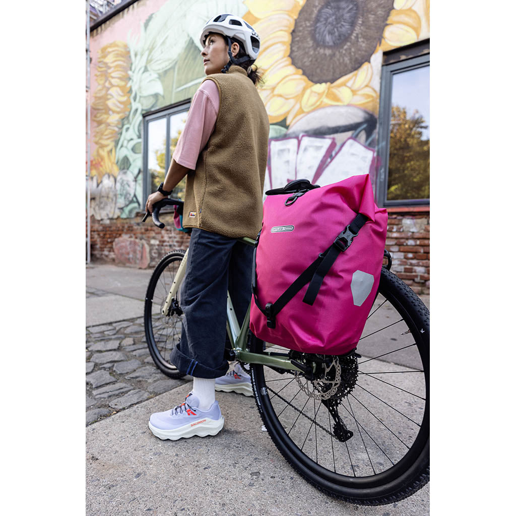 Back Roller ORTLIEB OF5537 Panniers 20 L / Cyber Blue/Cyber Pink