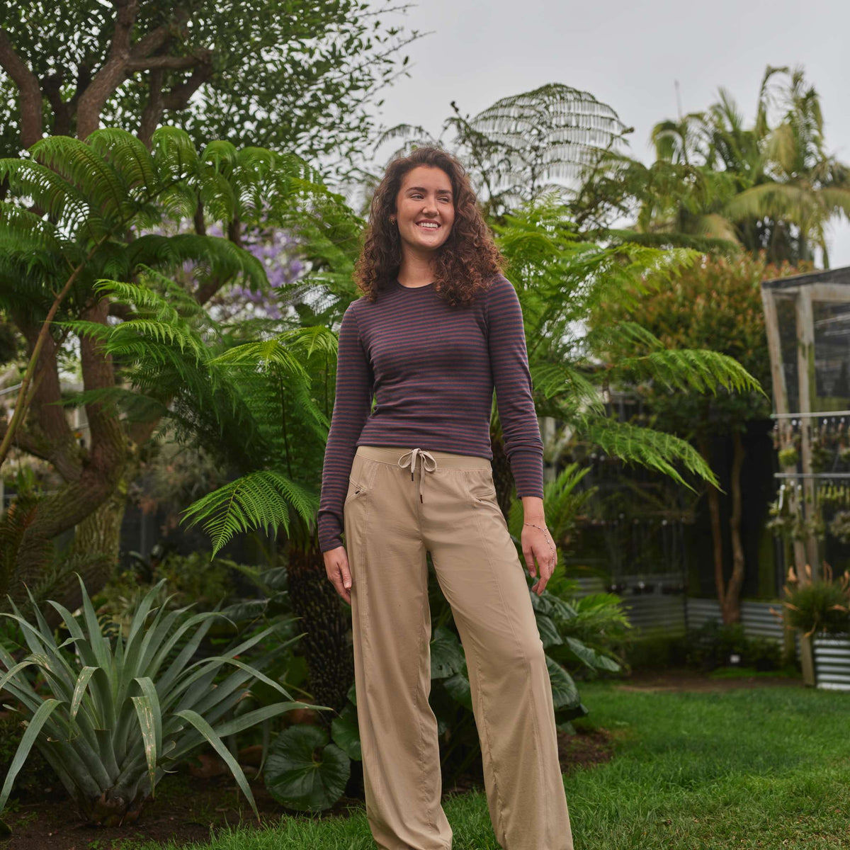 Koen Mid Rise Wide Leg Pant prAna Women's Trousers