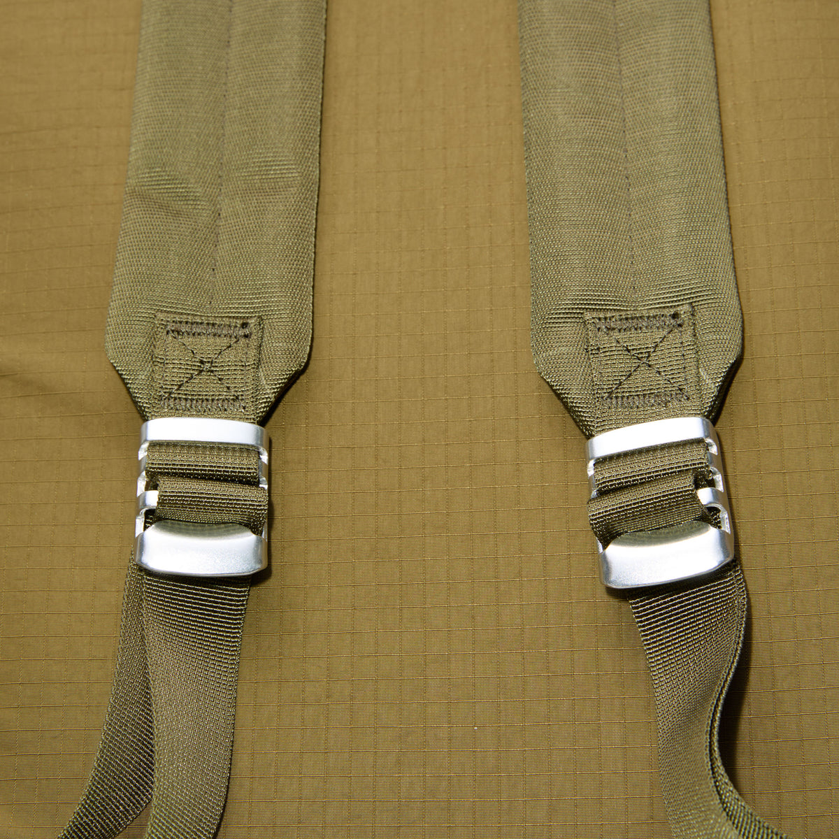 GRID Rolltop Backpack 16" Sandqvist 260705613 Backpacks One Size / Olive