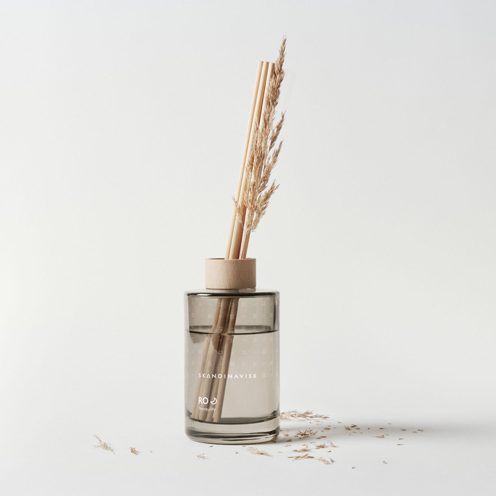 Reed Diffuser 200ml | Ro Skandinavisk 20319 Reed Diffusers 200ml / Ro
