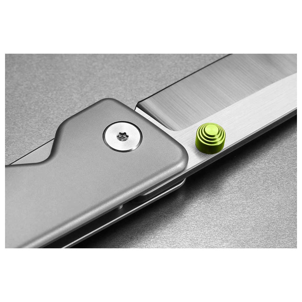 The Chapter 2 The James Brand KN127112-00 Pocket Knives One Size / Titanium/Stainless