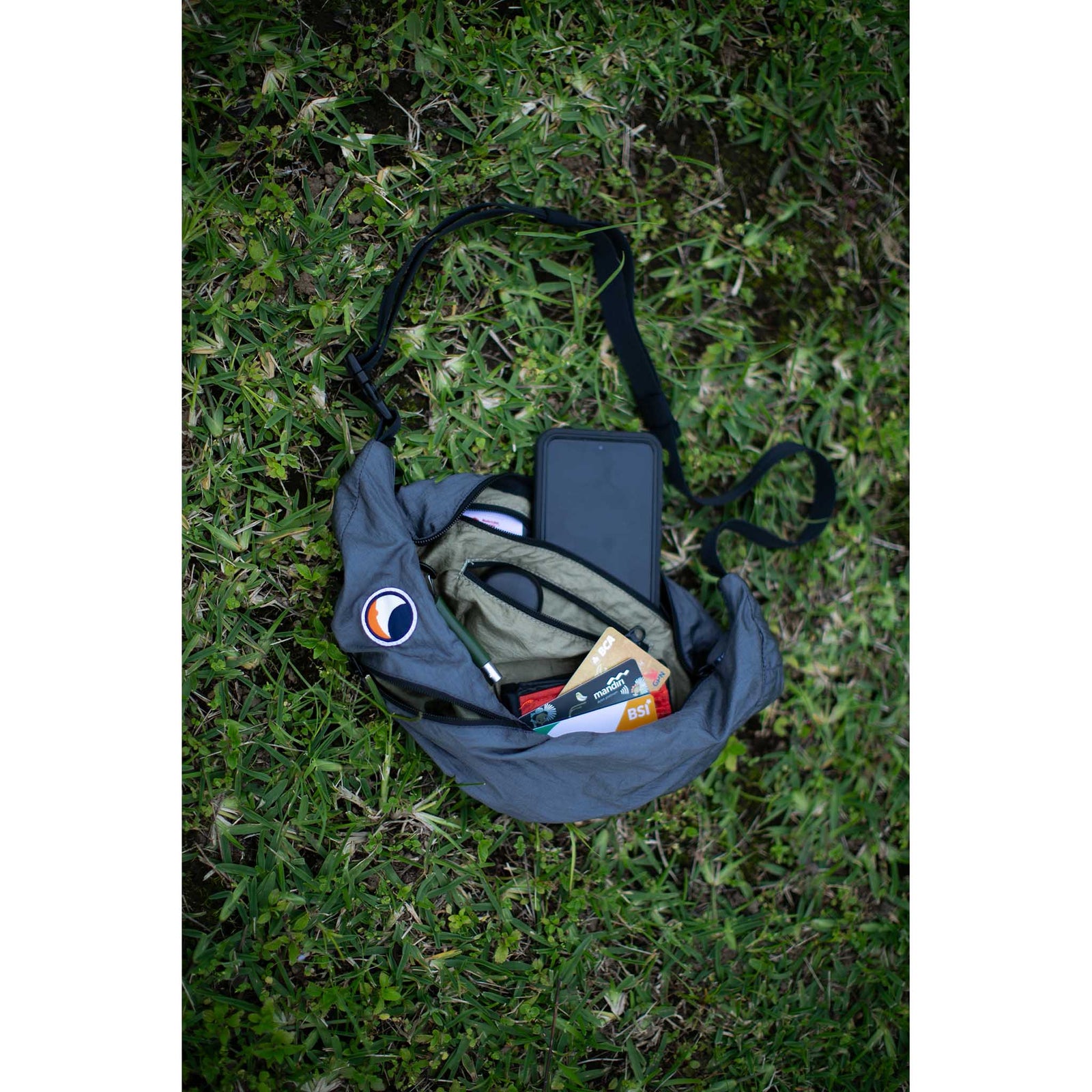 Sling Bag Basic Ticket To The Moon TMSLBB06 Sling Bags One Size / Navy Blue