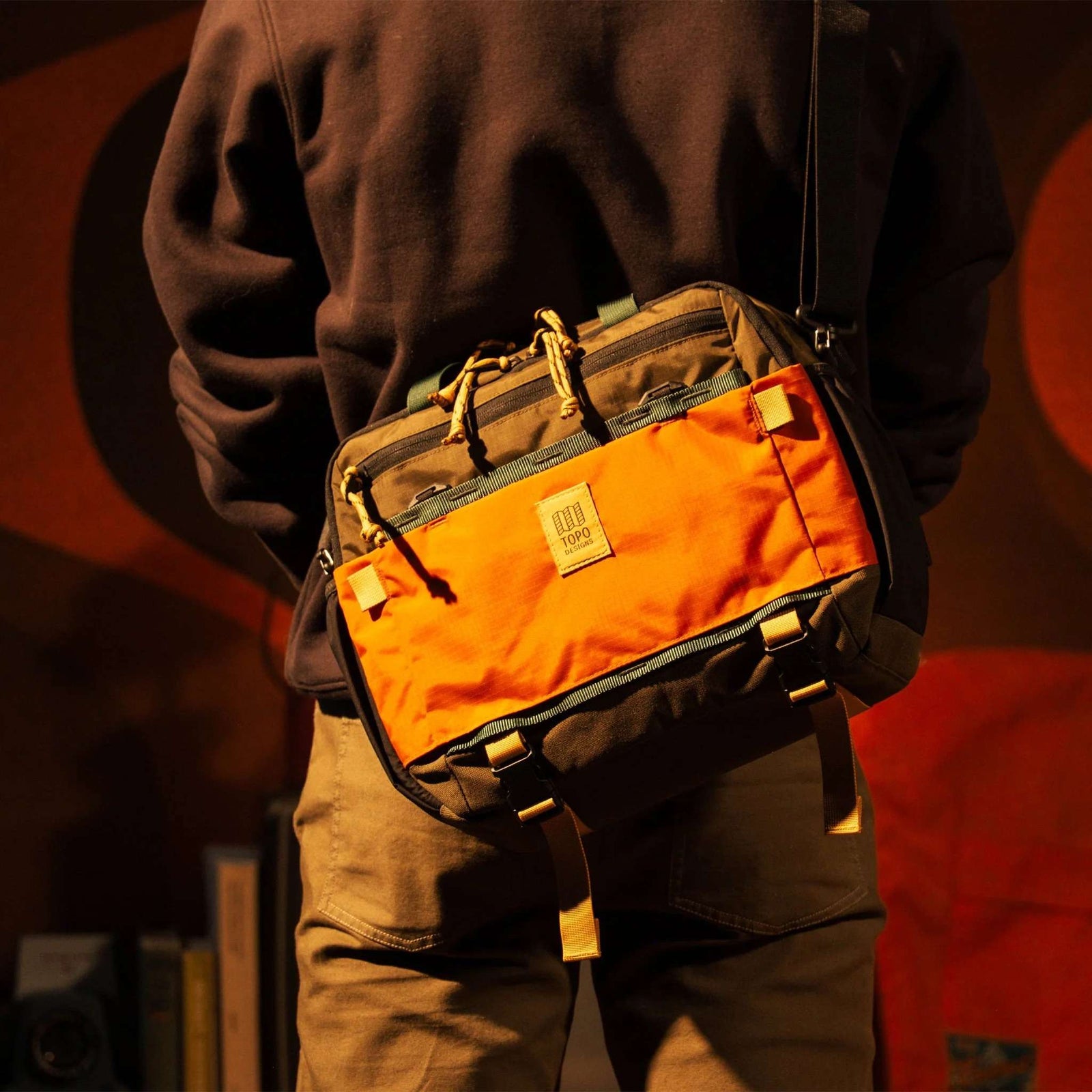 Mountain Cross Pack Topo Designs 932425908 Sling Bags 17L / Woodland/Terracotta
