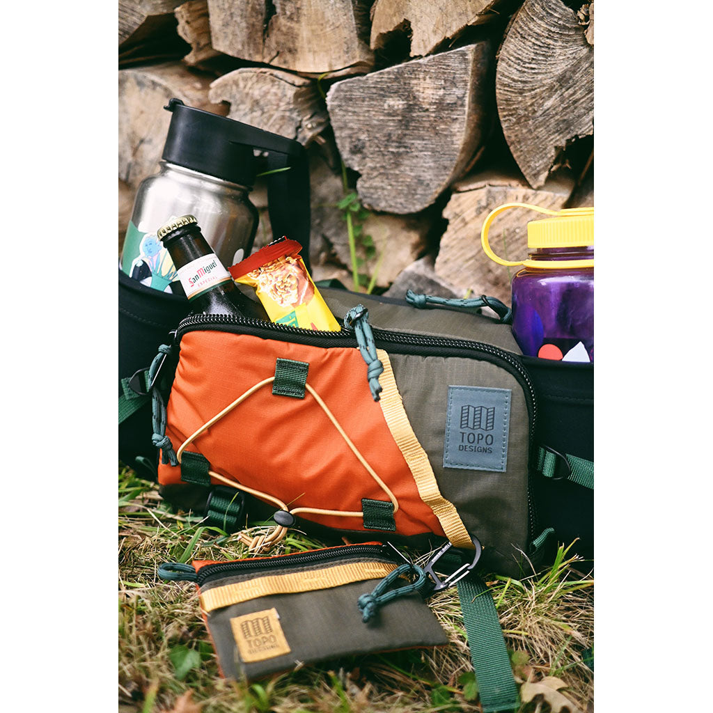 Mountain Hydro Hip Pack Topo Designs 932429908 Sling Bags 4.4L / Woodland/Terracotta