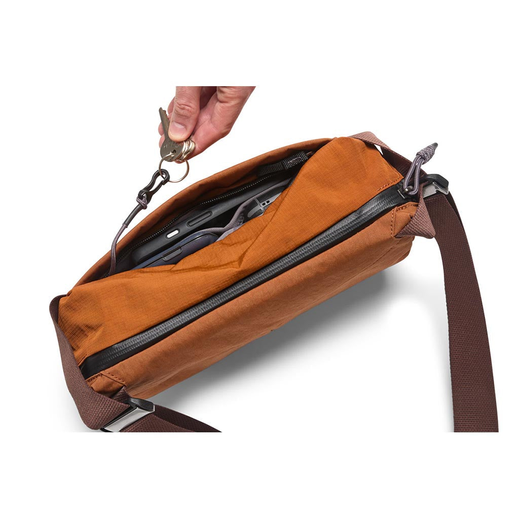 Venture Sling 6L Bellroy BMVA-BRZ-213 Sling Bags 6L / Bronze