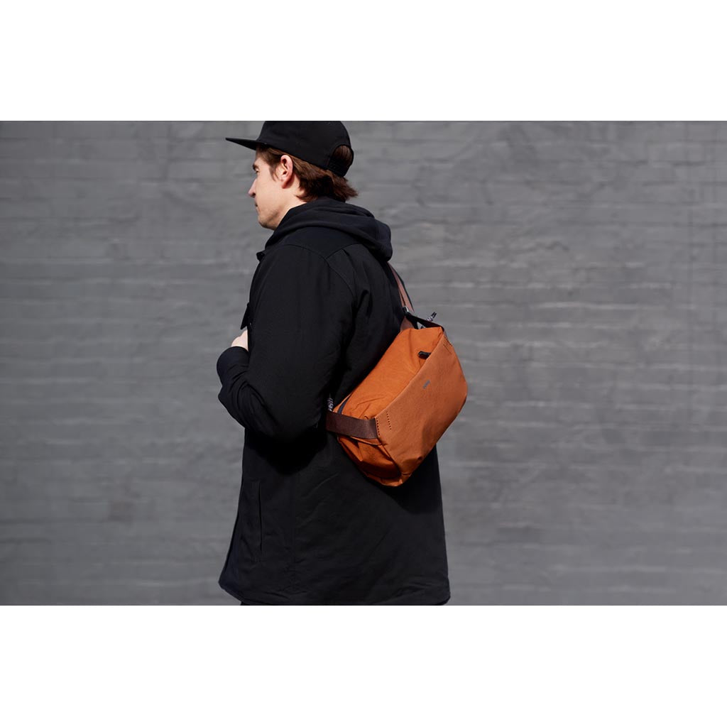 Venture Sling 9L Bellroy BSVA-BRZ-213 Sling Bags 9L / Bronze