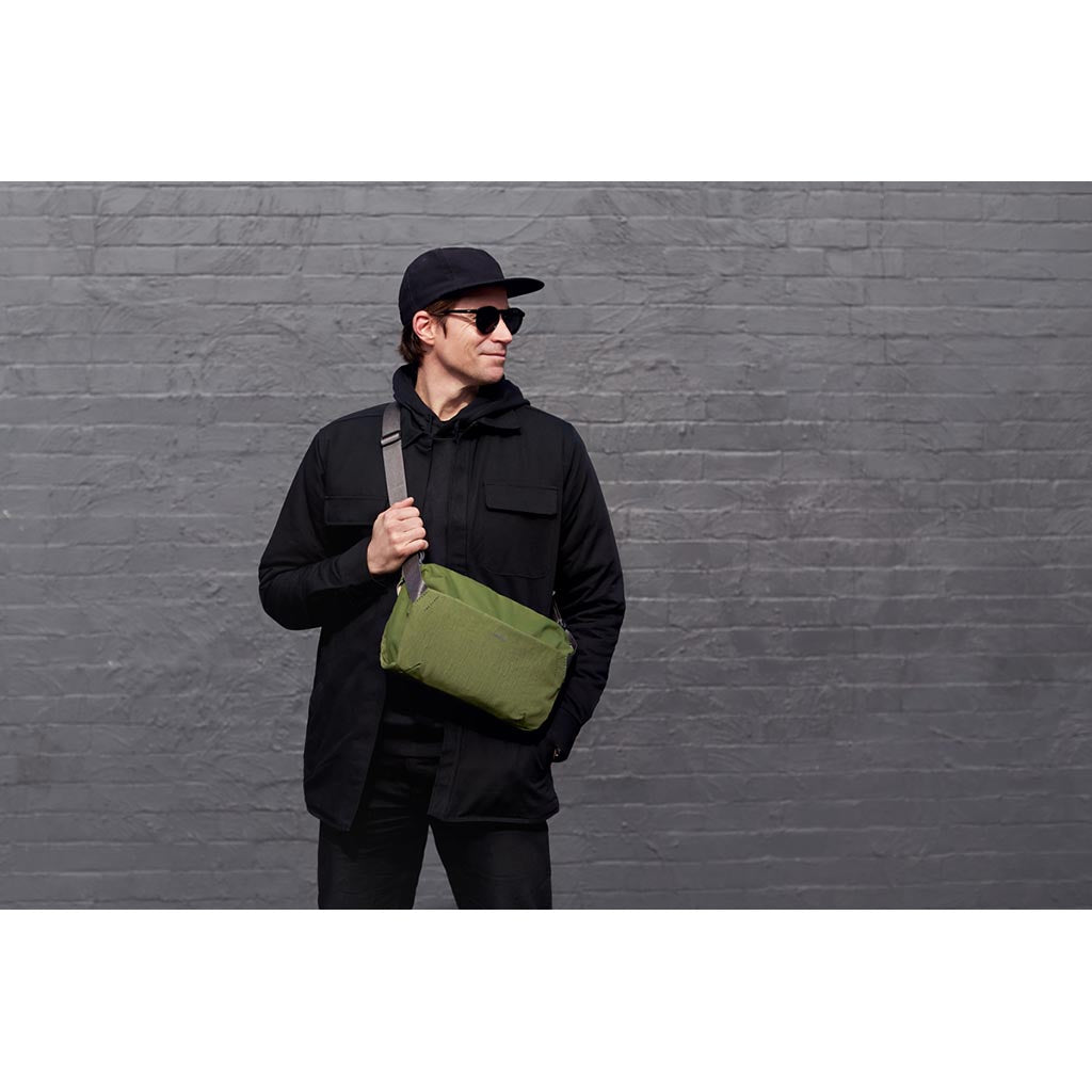 Venture Sling 9L Bellroy BSVA-BRZ-213 Sling Bags 9L / Bronze