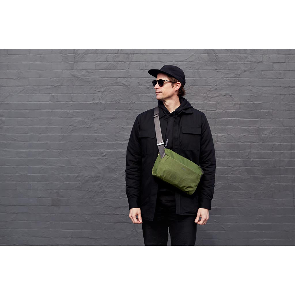 Venture Sling 9L Bellroy BSVA-BRZ-213 Sling Bags 9L / Bronze