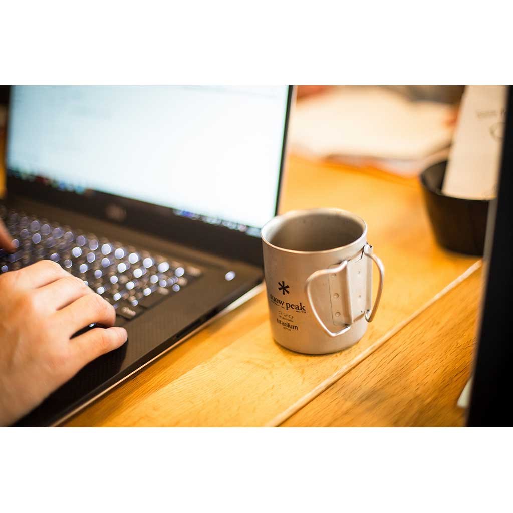 Mug double paroi en titane