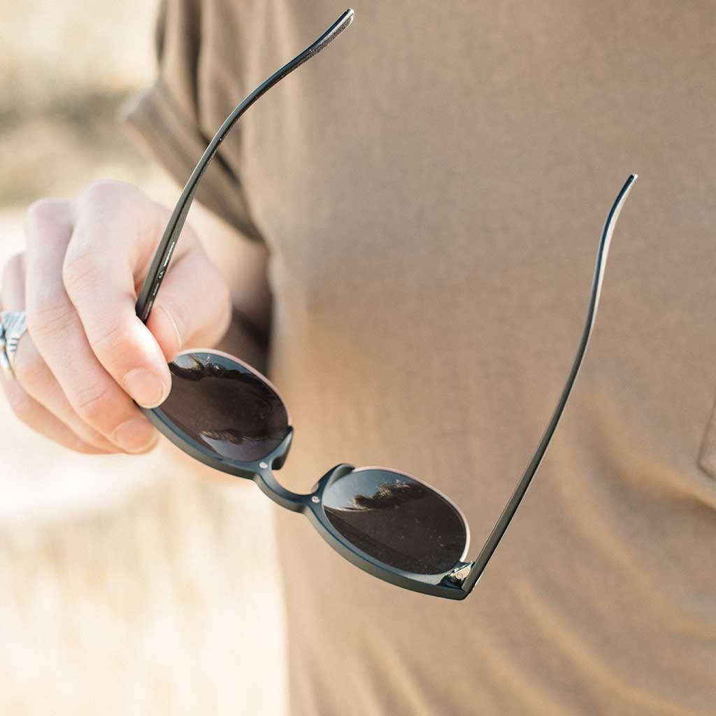 Avila Sunski SUN-AV-BKS Sunglasses One Size / Black Slate